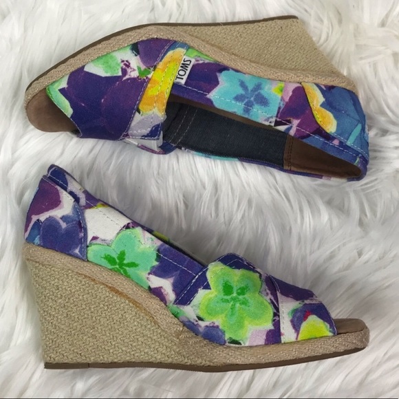 Toms Floral Wedges - Picture 5 of 6